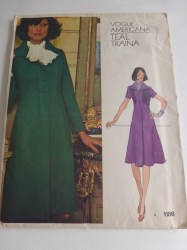 1186 VOGUE TEAL TRAINA SS-LS BUTTON INSET EMPIRE A-DRESS PATTERN 10, or 12, 14 Choice